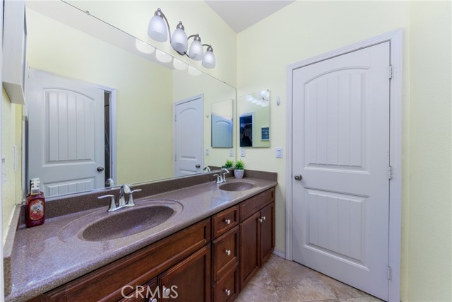 Detail Gallery Image 29 of 52 For 15073 Sagegrove Ln, Fontana,  CA 92336 - 6 Beds | 4/1 Baths