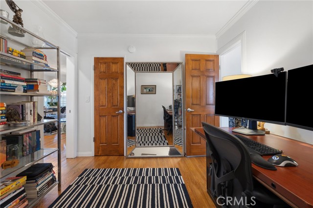 10340 Margate Street, North Hollywood CA: https://media.crmls.org/medias/26fcd835-e3f6-4790-b06a-4d710c03d825.jpg