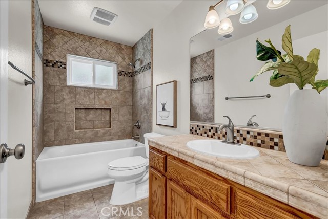 1328 S Cotta Street, Visalia CA: https://media.crmls.org/medias/26fcea0f-88d5-44f9-8fdb-cfcc2c5ea38d.jpg