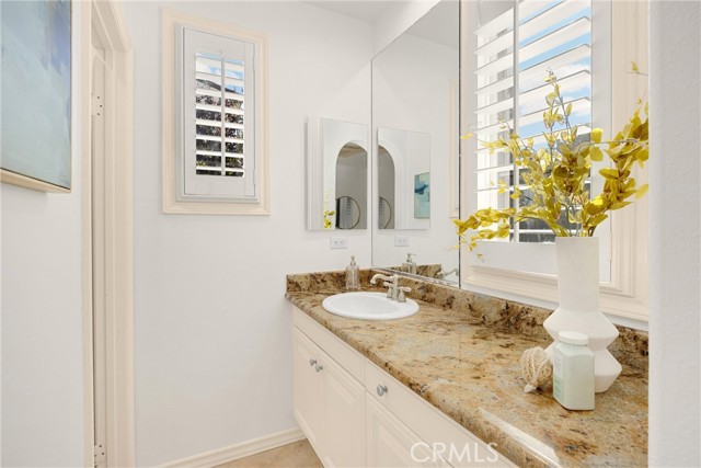 Detail Gallery Image 13 of 75 For 34 Tall Hedge, Irvine,  CA 92603 - 4 Beds | 4/1 Baths