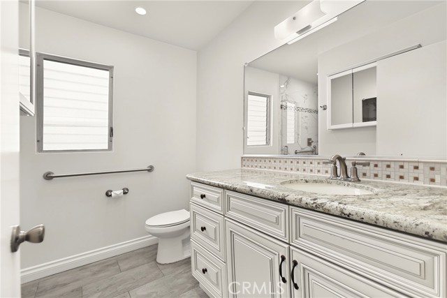 5403 Newcastle Avenue photo 29