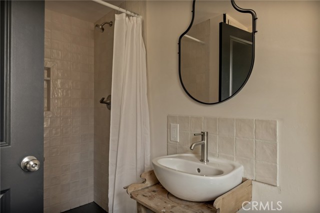 Detail Gallery Image 21 of 52 For 504 Millburn, Lake Arrowhead,  CA 92352 - 4 Beds | 3/1 Baths