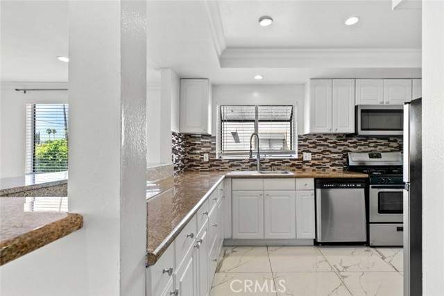 14715 Saticoy Street, Van Nuys CA: https://media.crmls.org/medias/270092eb-27fe-43a0-9d60-591c78572d65.jpg