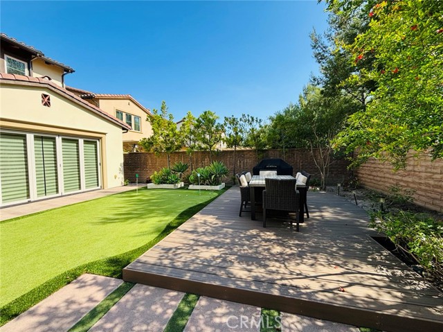 10 Shadybend, Irvine CA: https://media.crmls.org/medias/2700ec7f-bbb8-471c-82af-291a4fda9779.jpg