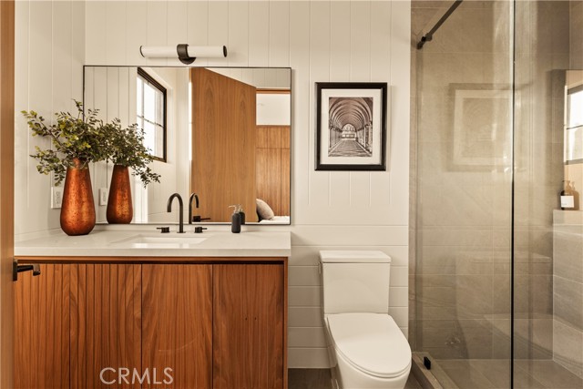 Detail Gallery Image 24 of 41 For 4930 Edgerton Ave, Encino,  CA 91436 - 5 Beds | 5/1 Baths