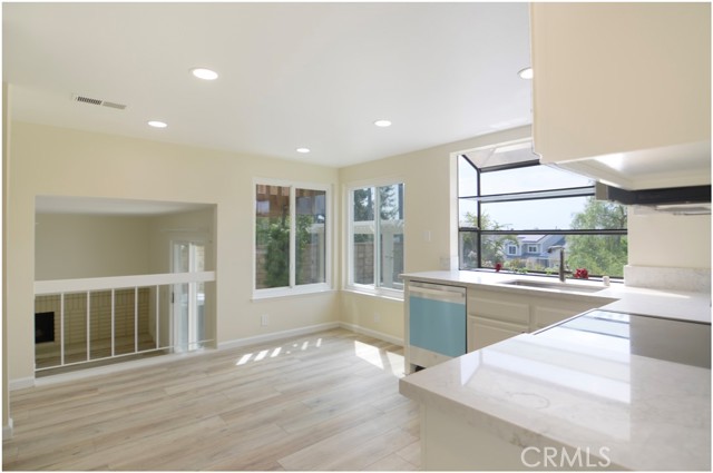 Detail Gallery Image 10 of 36 For 27571 Chantada, Mission Viejo,  CA 92692 - 3 Beds | 2/1 Baths