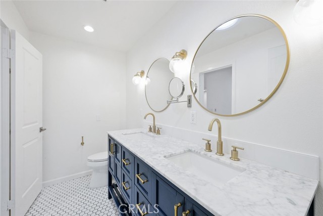 411 Goldenrod, Corona del Mar CA: https://media.crmls.org/medias/2702fcad-1843-4594-80c8-ec4f1fe6b054.jpg