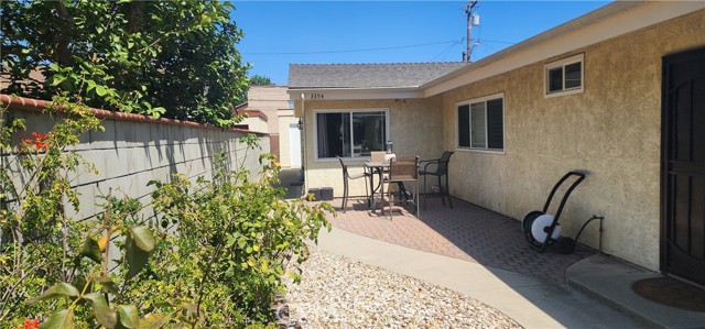3350 Myrtle Avenue, Signal Hill CA: https://media.crmls.org/medias/27030c95-15d3-46dd-a3f6-46611061e54b.jpg