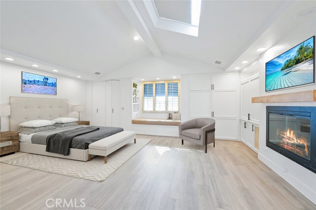 411 Goldenrod, Corona del Mar CA: https://media.crmls.org/medias/2704c779-c91c-43e8-bbda-f9baad0ac073.jpg