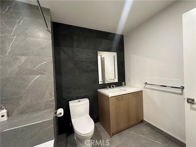 Detail Gallery Image 13 of 14 For 400 S Broadway #1002,  Los Angeles,  CA 90013 - 1 Beds | 1 Baths