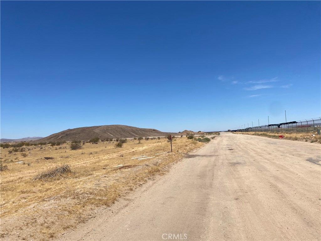 MLS #250041613SD image #2