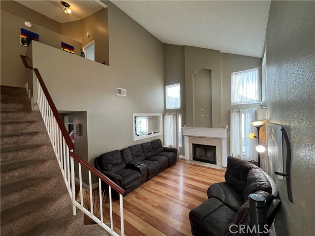 Detail Gallery Image 2 of 10 For 1491 Portrait, Perris,  CA 92571 - 4 Beds | 3 Baths