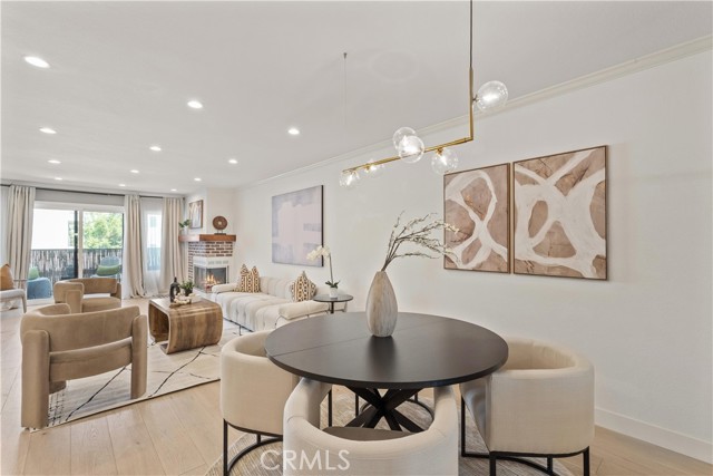 Detail Gallery Image 3 of 48 For 1616 Granville Ave #202,  Los Angeles,  CA 90025 - 2 Beds | 2 Baths