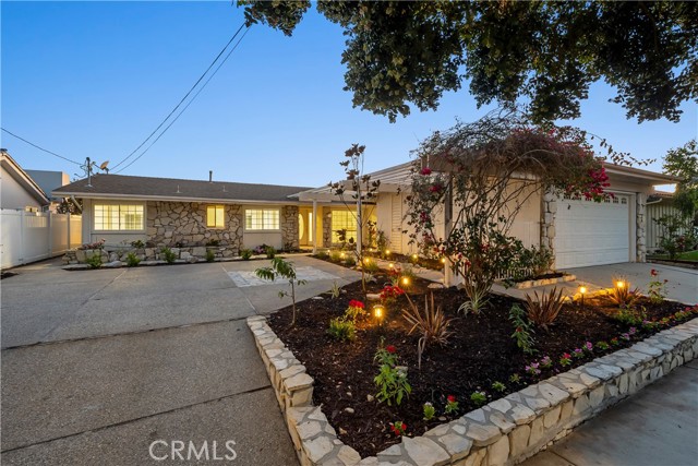 28087 Ella Road, Rancho Palos Verdes, California 90275, 4 Bedrooms Bedrooms, ,Residential,Sold,Ella,SB22139515