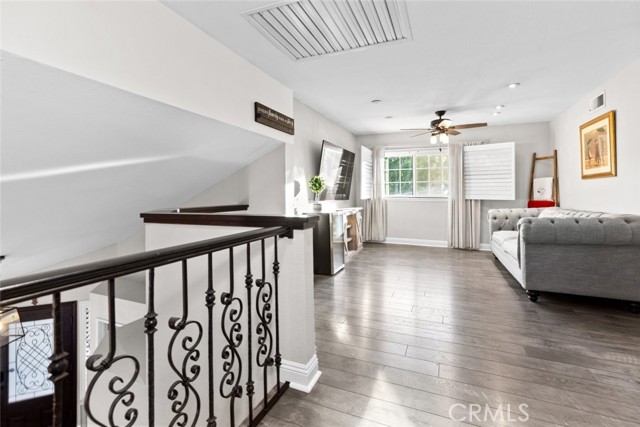 25010 Foxtail Court, Stevenson Ranch CA: https://media.crmls.org/medias/2706fd94-48ec-4948-915e-de682e773029.jpg