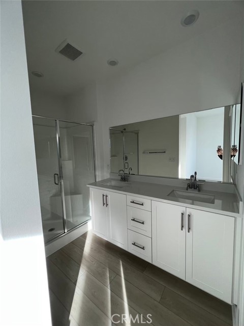 Detail Gallery Image 6 of 53 For 4490 S Bryant Paseo, Ontario,  CA 91762 - 4 Beds | 3/1 Baths