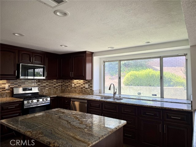 15358 Morningside Drive, Chino Hills CA: https://media.crmls.org/medias/270823bd-158a-4153-add7-289b4fa75bf3.jpg