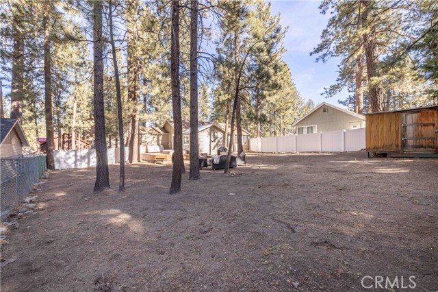Detail Gallery Image 21 of 27 For 41617 Brownie Ln, Big Bear Lake,  CA 92315 - 4 Beds | 3 Baths