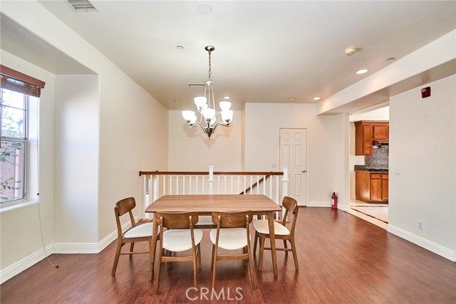 717 Arcadia Avenue, Arcadia CA: https://media.crmls.org/medias/2708f3d8-b8f3-4792-8554-bb8ba1d4b59f.jpg