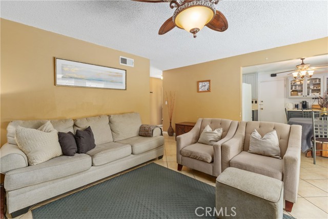 Detail Gallery Image 13 of 41 For 3638 Lillian, Riverside,  CA 92504 - 4 Beds | 2 Baths