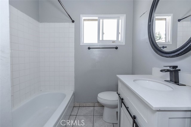 Detail Gallery Image 19 of 37 For 11523 Vanport Ave, Sylmar,  CA 91342 - 3 Beds | 2 Baths