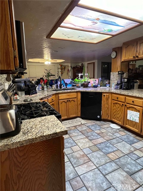 Detail Gallery Image 21 of 75 For 7477 Corona Ave, Hesperia,  CA 92345 - 5 Beds | 3 Baths