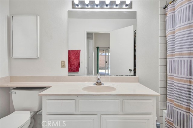Detail Gallery Image 12 of 32 For 43730 San Francisco, Lancaster,  CA 93535 - 3 Beds | 2 Baths
