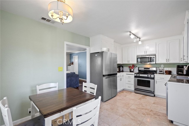 Detail Gallery Image 8 of 41 For 715 Colusa Ave, Oroville,  CA 95965 - 3 Beds | 2 Baths