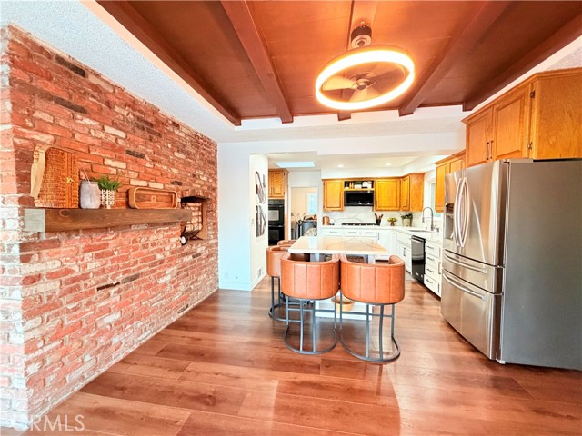 Detail Gallery Image 9 of 17 For 1675 W Mells, Anaheim,  CA 92802 - 4 Beds | 3/1 Baths