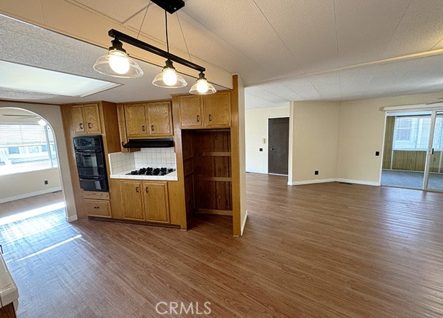 Detail Gallery Image 9 of 24 For 2851 Rolling Hills Dr #49,  Fullerton,  CA 92835 - 2 Beds | 2 Baths