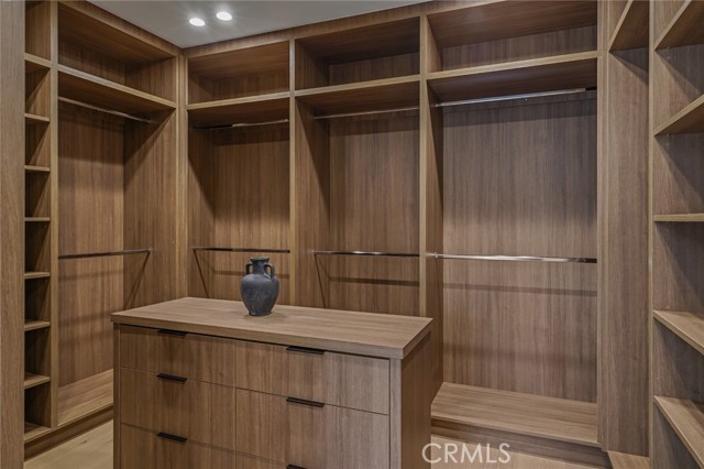 4219 Costello Avenue, Sherman Oaks CA: https://media.crmls.org/medias/270cb65a-2c60-438a-8de3-4d5e86380c70.jpg