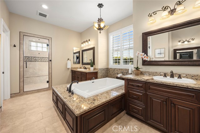 Detail Gallery Image 27 of 67 For 5571 Clover Hill, Yorba Linda,  CA 92886 - 6 Beds | 6/2 Baths