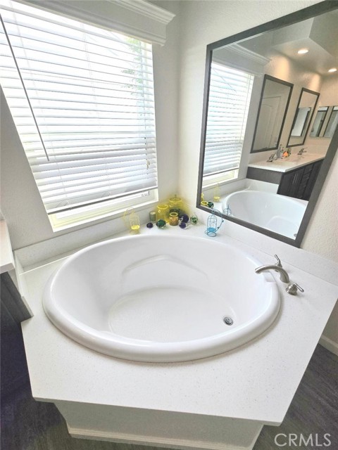 Detail Gallery Image 19 of 30 For 21851 Newland St #222,  Huntington Beach,  CA 92646 - 4 Beds | 2 Baths