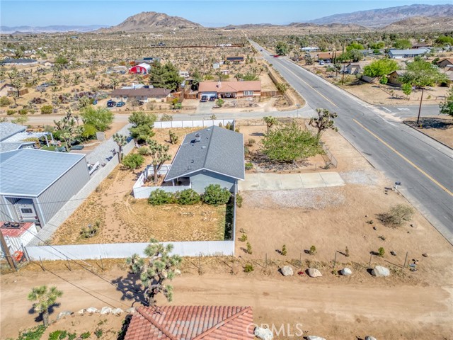 Detail Gallery Image 36 of 45 For 58780 Buena Vista, Yucca Valley,  CA 92284 - 2 Beds | 2 Baths