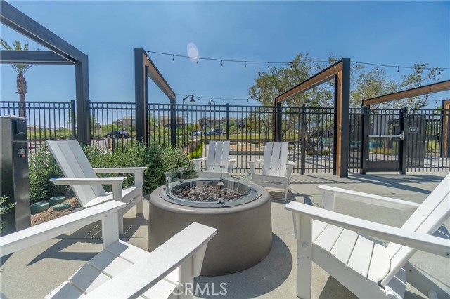 561 Yukon Rd, Rialto, CA 92377 photo 42