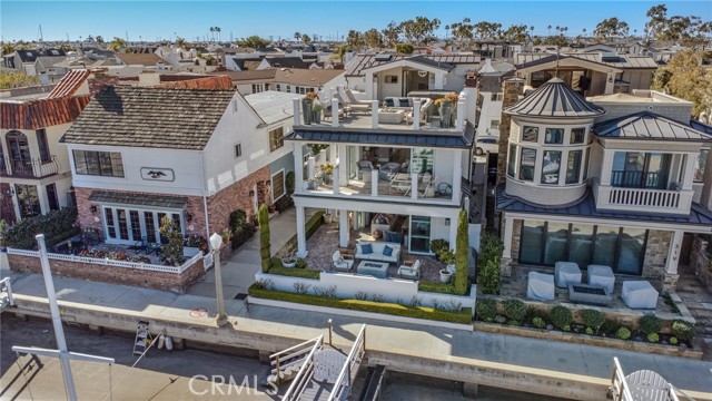 Detail Gallery Image 56 of 65 For 317 E. Bayfront, Newport Beach,  CA 92662 - 3 Beds | 3 Baths