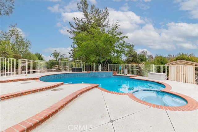 29620 Valle Olvera, Temecula CA: https://media.crmls.org/medias/2710ecf6-0b6f-4c69-a46e-8644a35f96a1.jpg