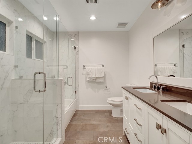 Detail Gallery Image 25 of 32 For 17961 Martha Street, Encino,  CA 91316 - 4 Beds | 3 Baths