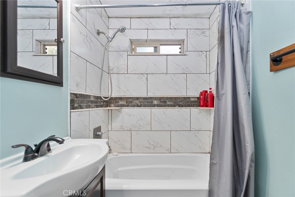 MLS #IV25232755 image #24