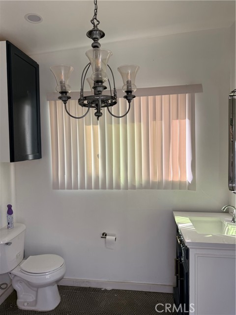 Detail Gallery Image 12 of 45 For 68792 Ridge Crest, Desert Hot Springs,  CA 92240 - 4 Beds | 2 Baths