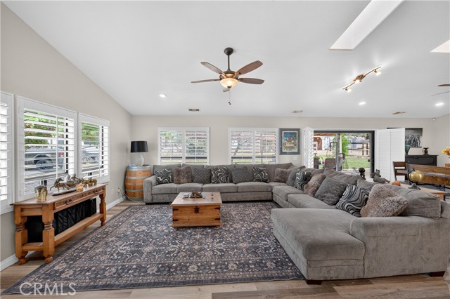 Detail Gallery Image 7 of 75 For 9902 Avenida Miravilla, Cherry Valley,  CA 92223 - 4 Beds | 2 Baths