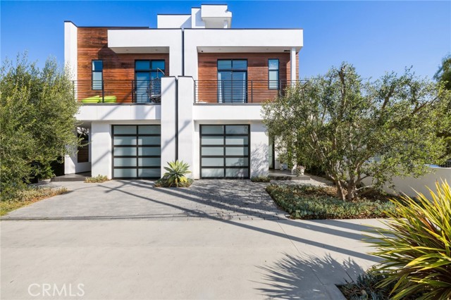 3660 Beethoven Street, Los Angeles CA: https://media.crmls.org/medias/2712e700-aa8f-40ce-b0a4-285e70843a17.jpg