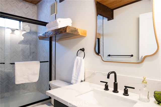 Detail Gallery Image 17 of 36 For 1132 Mount Shasta Rd, Big Bear City,  CA 92314 - 4 Beds | 2 Baths