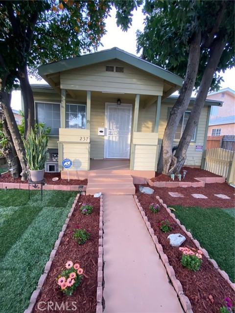 237 56th Street, Long Beach, California 90805, 1 Bedroom Bedrooms, ,1 BathroomBathrooms,Single Family Residence,For Sale,56th,PW24008076