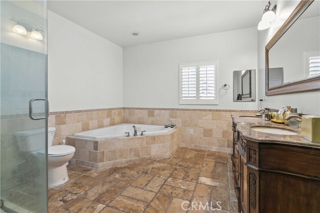 Detail Gallery Image 58 of 69 For 6920 Valmont #5,  Tujunga,  CA 91042 - 4 Beds | 3 Baths