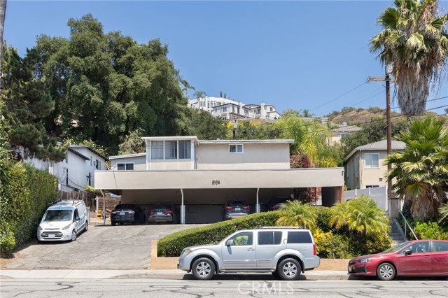 Detail Gallery Image 4 of 18 For 2104 N Verdugo Rd #E,  Glendale,  CA 91208 - 2 Beds | 1 Baths