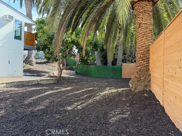 https://media.crmls.org/medias/2714ea8b-f477-4652-9b9f-800d97939813.jpg?preset=X-Large