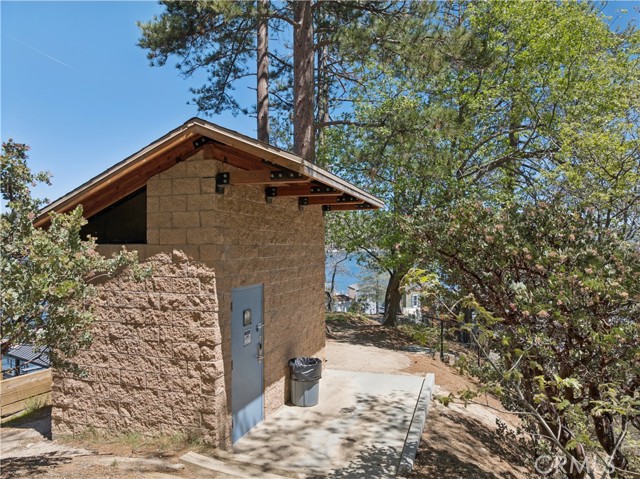 Detail Gallery Image 55 of 58 For 222 Holiday, Lake Arrowhead,  CA 92352 - 3 Beds | 2 Baths