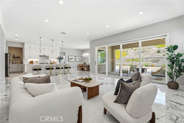 Detail Gallery Image 17 of 75 For 17721 Ridgeline Ct, Saugus,  CA 91350 - 4 Beds | 4 Baths