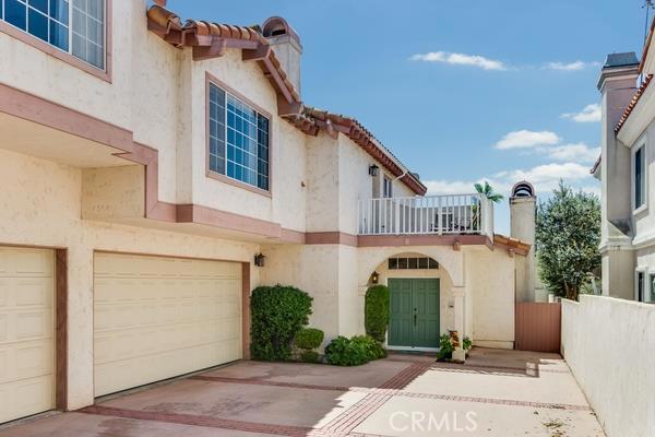2120 Clark Lane, Redondo Beach, California 90278, 4 Bedrooms Bedrooms, ,2 BathroomsBathrooms,Residential,Sold,Clark,SB16085184